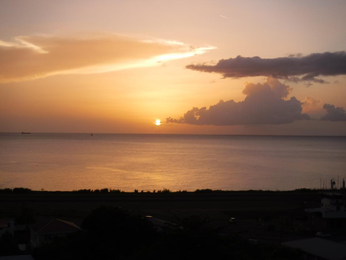 Bayport Residence Inn Roger ภายนอก รูปภาพ